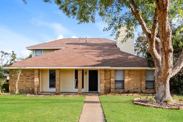 1210 Fox Hollow CARROLLTON, TX 75007